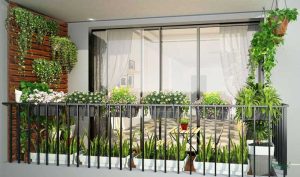 Có cây xanh ở ban công, giúp không gian sống tươi mát hơn 